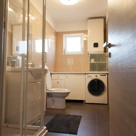Luxury Duna Apartmán *